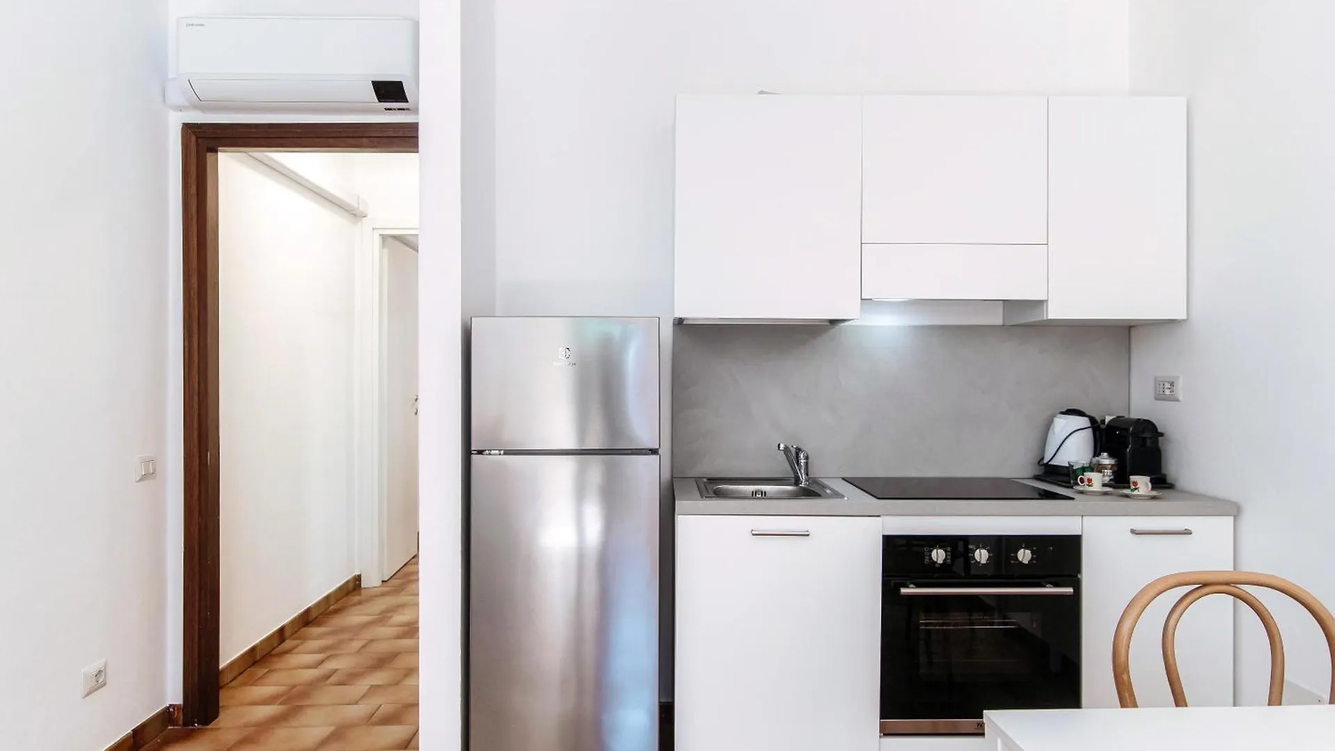 Viola Apartment בלאג'יו 0*,