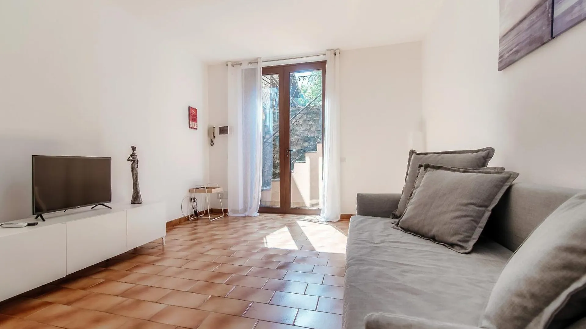 Viola Apartment בלאג'יו